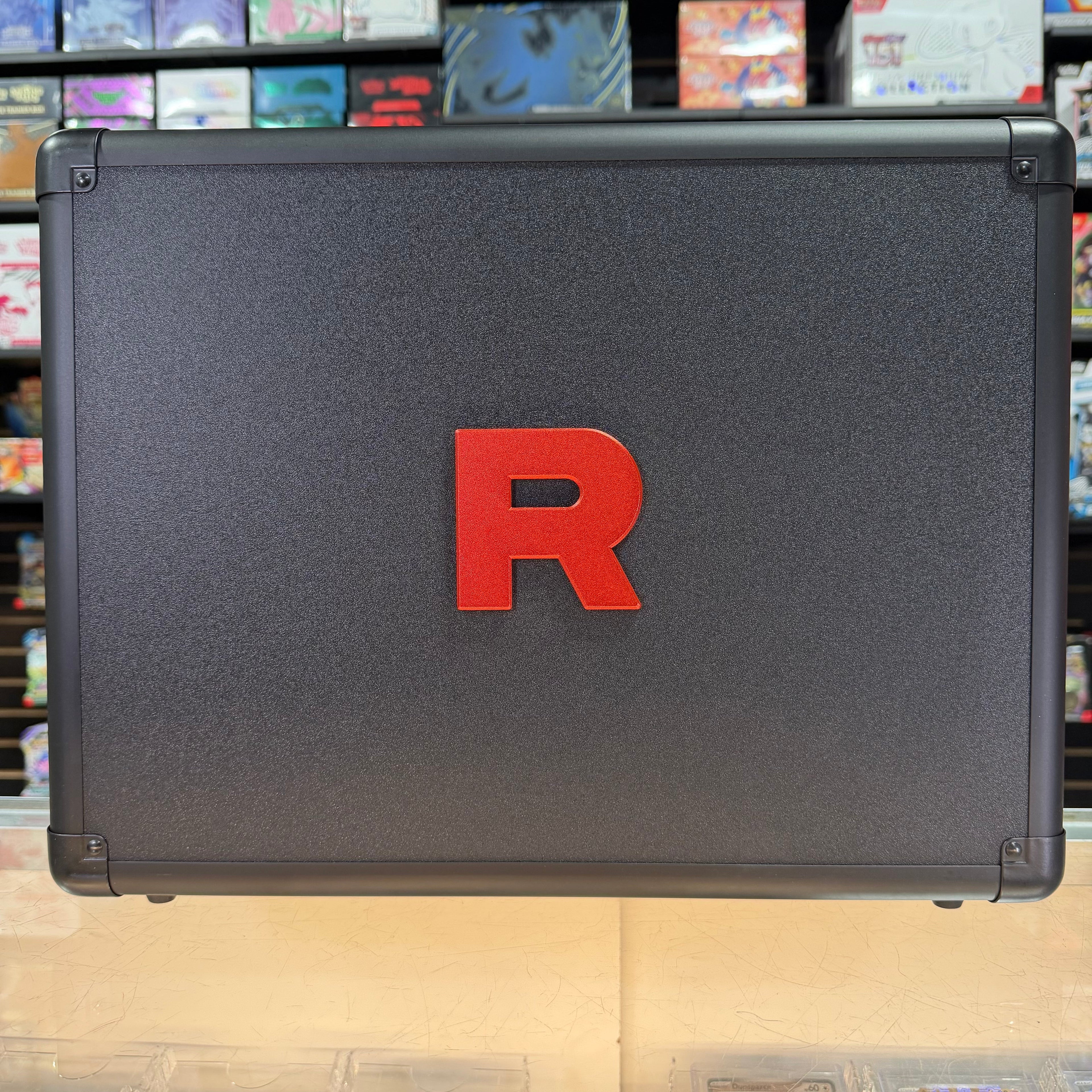 Pokémon TCG: Scarlet & Violet: The Glory of Team Rocket - Attache Case